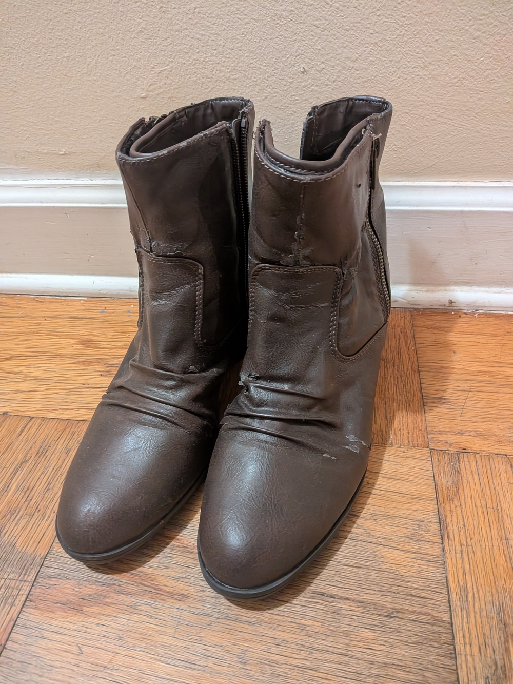 Life Stride Brown Ankle Zip Booties